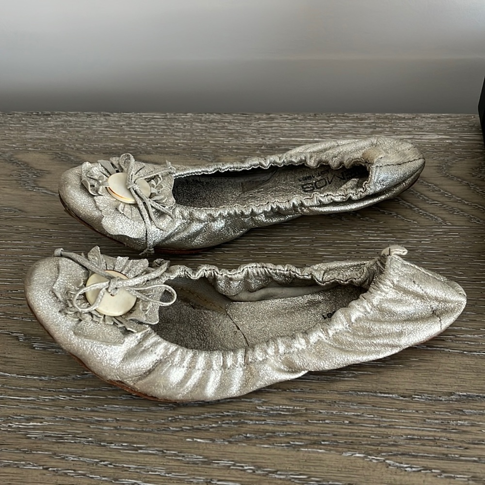 BOEMOS WOMAN FLATS
